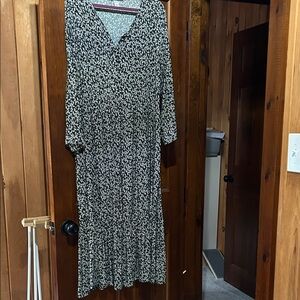 Old Navy Black and White Printed Maxi Dress